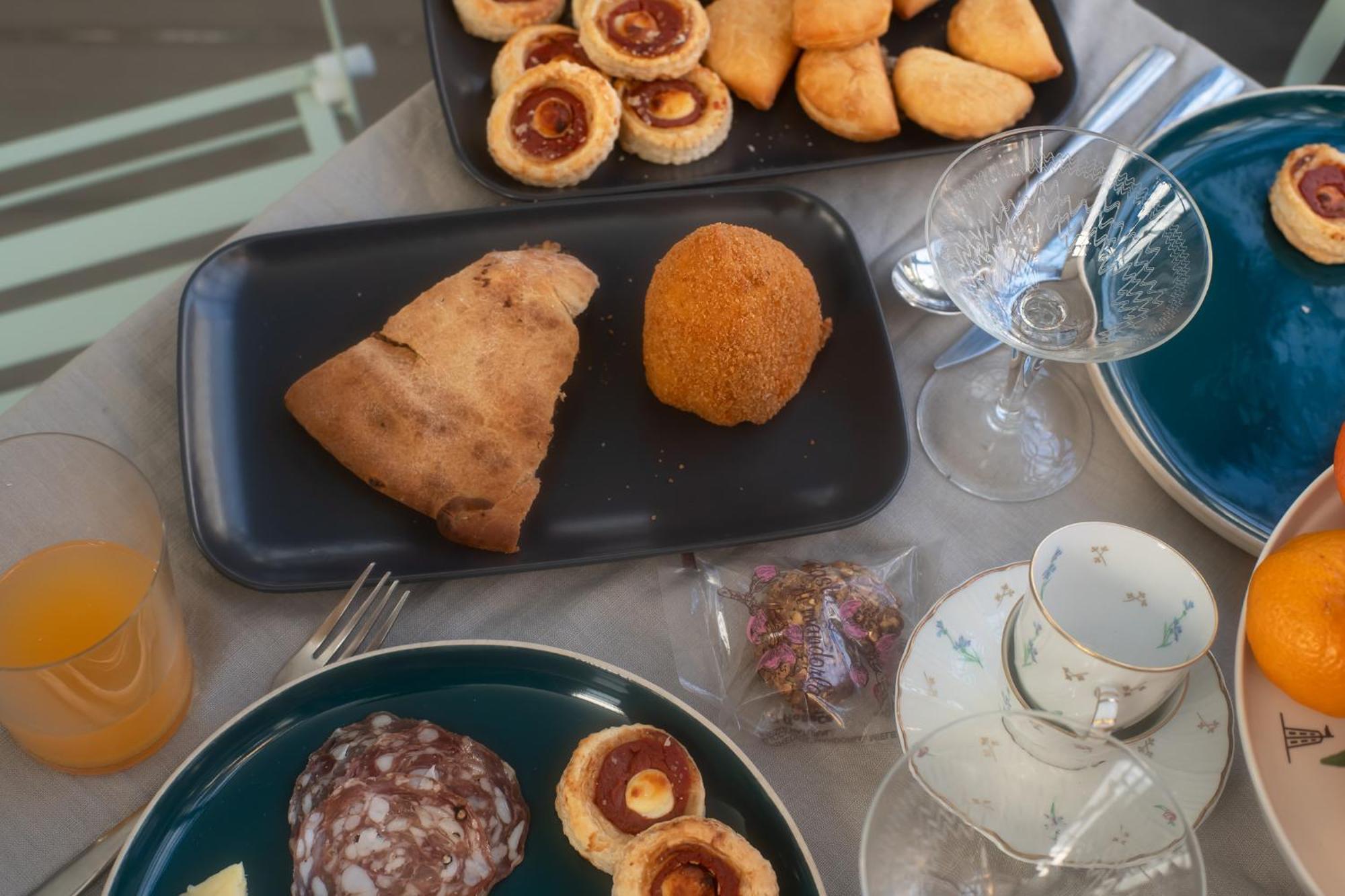 카타니아 Fra Le Righe B&B 외부 사진